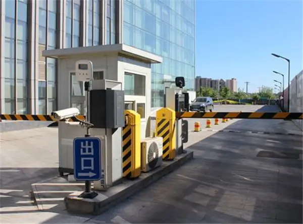 停車場系統(tǒng)可以有自動完成哪些基礎(chǔ)工作？